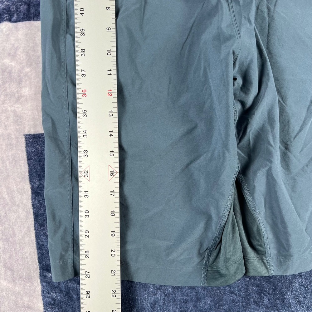 Lululemon Mens T.H.E. Short Teal Blue Green Size Medium Activewear - Picture 8 of 8